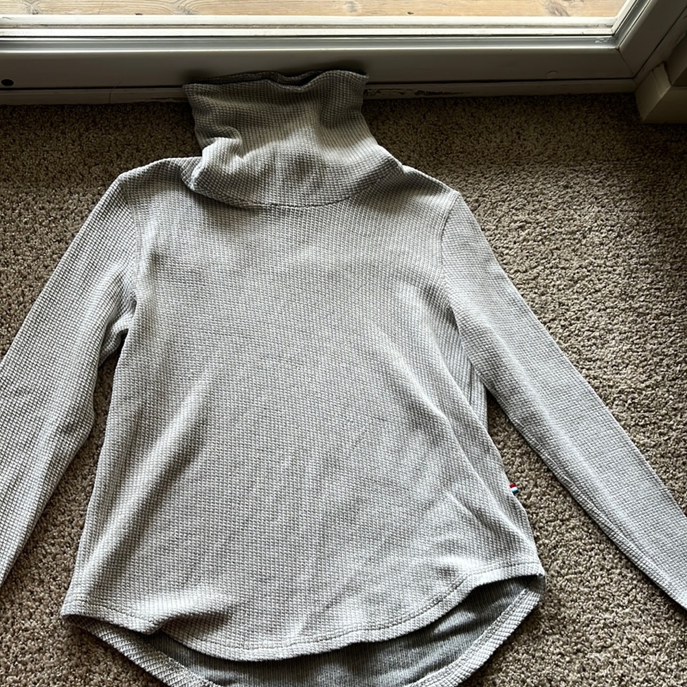 turtle neck sweater